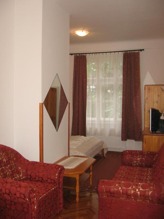 Mater Salvatoris House Ξενοδοχείο Gödöllő Δωμάτιο φωτογραφία