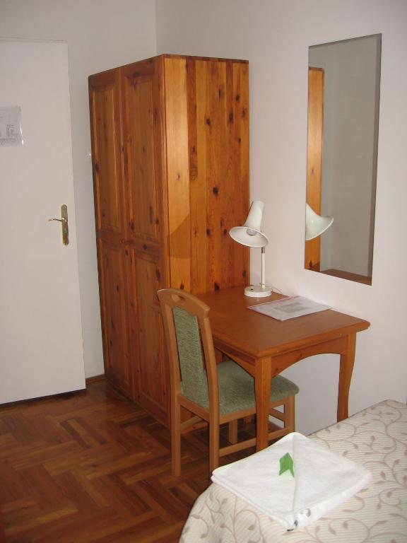 Mater Salvatoris House Ξενοδοχείο Gödöllő Δωμάτιο φωτογραφία