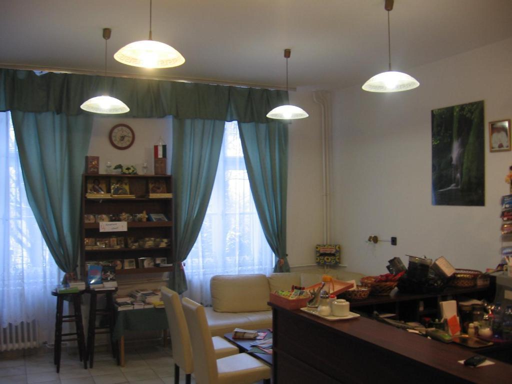 Mater Salvatoris House Ξενοδοχείο Gödöllő Εξωτερικό φωτογραφία